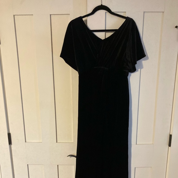 Revelry Gwen Maternity Dress, Size 6 - Picture 1 of 4